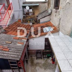  ISTRA, PULA Stan za adaptaciju idealan za više apartmana u blizini Arene!