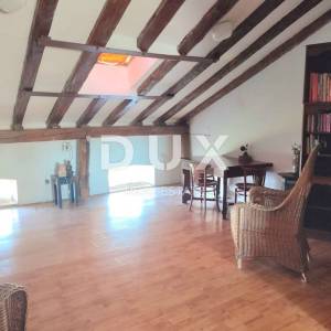 ISTRA, PULA - Stan za renovaciju u strogom centru grada