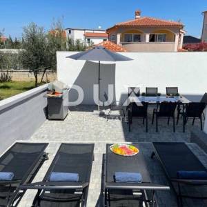 ISTRA, PULA, ŠTINJAN- Moderna vila s bazenom i pogledom na more