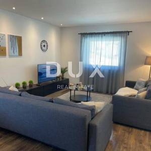 ISTRA, PULA, ŠTINJAN- Moderna vila s bazenom i pogledom na more