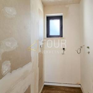 Istra, Pula - Štinjan, penthouse, 3s+db, 113.69m2, balkon
