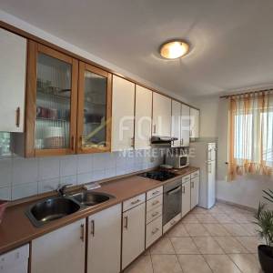 Istra, Pula - Valdebek, etaža, 131m2, 3s+db, balkon, vrt, garaža