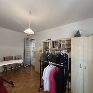 Istra, Pula - Valdebek, etaža, 131m2, 3s+db, balkon, vrt, garaža
