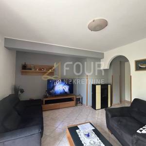 Istra, Pula - Valdebek, etaža, 131m2, 3s+db, balkon, vrt, garaža