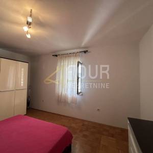 Istra, Pula - Valdebek, etaža, 131m2, 3s+db, balkon, vrt, garaža