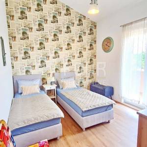 Istra, Pula, Valdebek, novogradnja, kuća s bazenom, 182.85m2