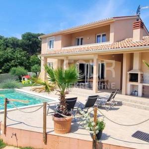 Istra, Pula, Valdebek, novogradnja, kuća s bazenom, 182.85m2