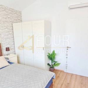 Istra, Pula, Valdebek, novogradnja, kuća s bazenom, 182.85m2