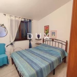 ISTRA, PULA, VELI VRH - Impozantna obiteljska vila nadomak grada 