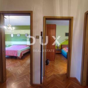 ISTRA, PULA, VELI VRH - Impozantna obiteljska vila nadomak grada 