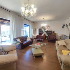 ISTRA, PULA, VELI VRH - Impozantna obiteljska vila nadomak grada 