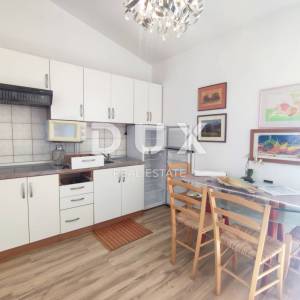 ISTRA, PULA, VELI VRH - Impozantna obiteljska vila nadomak grada 