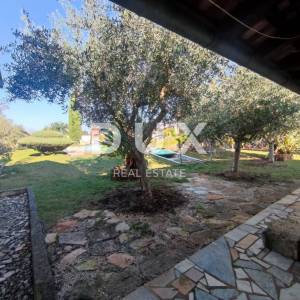 ISTRA, PULA, VELI VRH - Impozantna obiteljska vila nadomak grada 