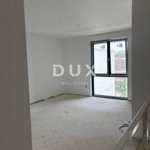 ISTRA, PULA - Veličanstveni penthouse u centru grada s liftom!