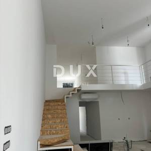 ISTRA, PULA - Veličanstveni penthouse u centru grada s liftom!