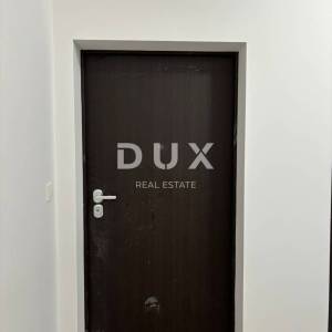 ISTRA, PULA - Veličanstveni penthouse u centru grada s liftom!