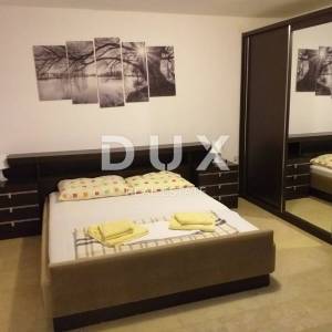 ISTRA, PULA - Velika obiteljska kuća s 2 apartmana, konobom i garažom