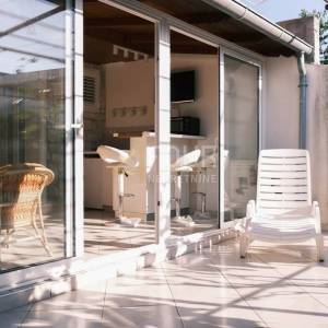 Istra, Pula - Veruda, 212m2, 2 stana, terasa + balkon + okućnica + garaža