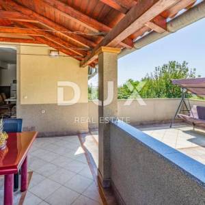 ISTRA, PULA Vila s bazenom i 2 apartmana na prostranoj okućnici 1700 m2
