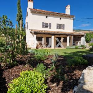 ISTRA, RABAC - Čarobno imanje s dvije kuće u blizini mora
