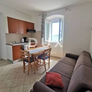 ISTRA, RABAC - Dva apartmana, prvi red do mora 
