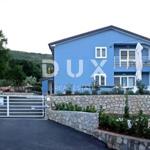 ISTRA, RABAC - Komforna kuća s bazenom i pogledom na more