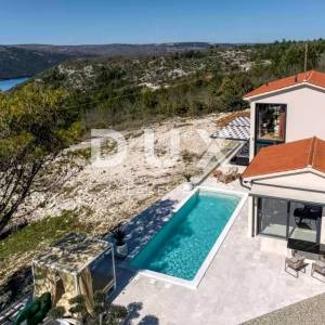 ISTRA, RABAC - Kuća s bazenom i pogledom na more
