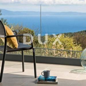 ISTRA, RABAC - Kuća s bazenom i pogledom na more