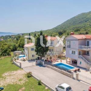 ISTRA, RABAC - Kuća s bazenom i pogledom na more
