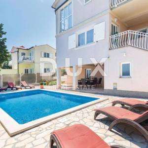 ISTRA, RABAC - Kuća s bazenom i pogledom na more