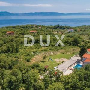 ISTRA, RABAC - Kuća s bazenom i pogledom na more