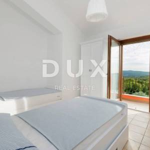 ISTRA, RABAC - Kuća s pogledom na starogradsku jezgru