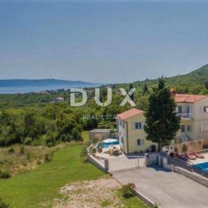 ISTRA, RABAC - Kuća za odmor s bazenom i pogledom na more