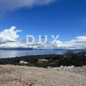 ISTRA, RABAC - Moderna vila s bazenom i pogledom na more