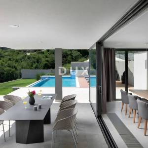 ISTRA, RABAC - Moderna vila s panoramskim pogledom na more