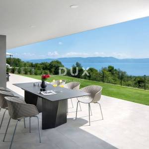 ISTRA, RABAC - Moderna vila s panoramskim pogledom na more