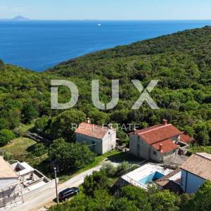 ISTRA, RABAC (OKOLICA) - Kamena kuća s pogledom na more