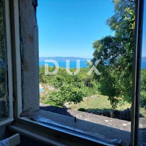 ISTRA, RABAC (OKOLICA) - Kamena kuća s pogledom na more