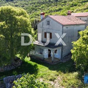 ISTRA, RABAC (OKOLICA) - Kamena kuća s pogledom na more