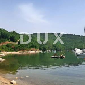 ISTRA, RABAC - Zemljište prvi red do mora s građevinskom dozvolom