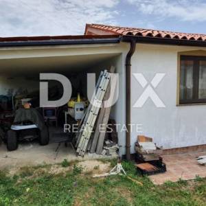 ISTRA, RAKALJ - Dvije kuće na prostranoj okućnici s velikim potencijalom