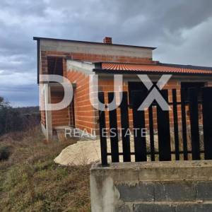 ISTRA, RAKALJ - Kuća u roh-bau fazi