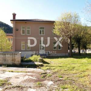 ISTRA, RAŠA - Prostrana gospodarska zgrada