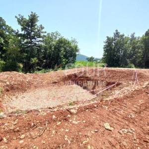 Istra, Raša, Sveti Bartul, građevinsko zemljište 554m2 