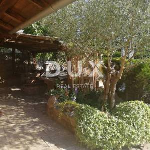 ISTRA, ROČ - Hostel - stambeno-poslovna zgrada 550 m2 