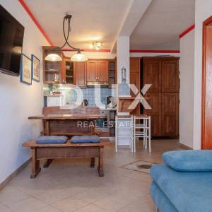 ISTRA, ROVINJ - 1SS+DB stan smješten prvi red do mora s privatnom plažom