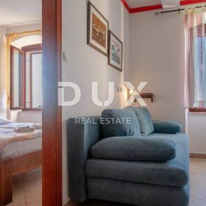 ISTRA, ROVINJ - 1SS+DB stan smješten prvi red do mora s privatnom plažom