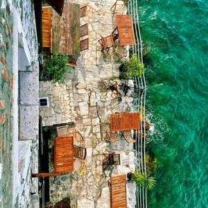 ISTRA, ROVINJ - 1SS+DB stan smješten prvi red do mora s privatnom plažom