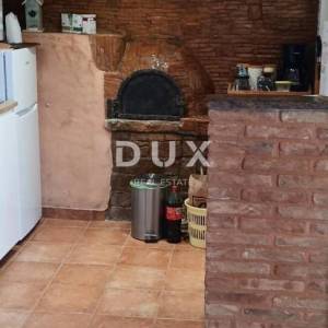 ISTRA, ROVINJ - 2 apartmana i studio u srcu Rovinja s terasama i vrtom!
