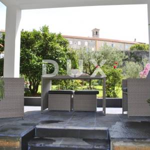 ISTRA, ROVINJ - 2SS+DB uređen stan na atraktivnoj lokaciji u blizini centra
